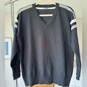 Metric Knits Women’s V-Neck Black Sweater with Shoulder Stripes, sz L